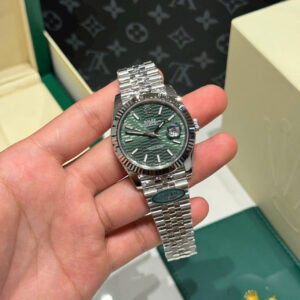 Rolex DateJust 126334 Green Dial Replica Watch Clean Factory 41mm (2)