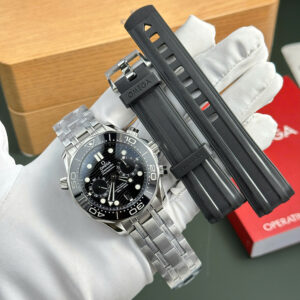 Omega Seamaster Diver 300M Chronograph Black Dial Replica Watch N1 44mm (1)