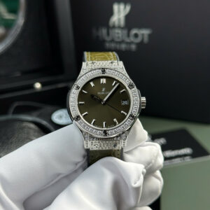 Hublot Classic Fusion Titanium Green Dial Full Diamonds Pavé Replica Watch 33mm (1)