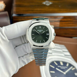 Patek Philippe Nautilus 5711 Modifed Full Options Green Dial Best Replica Watch 40mm (1)