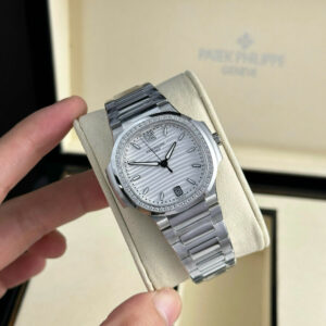 Patek Philippe Nautilus 7118 Bezel Diamonds Replica Watch Ladies 3K Factory 35 (1)