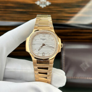 Patek Philippe Nautilus 7118 Diamonds Bezel Rose Gold Replica Watch 35 (8)